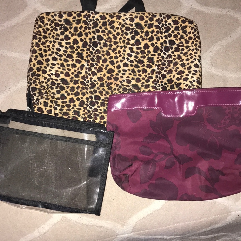 Bundle of 3 Makeup Travel bags ✨✨👝💄